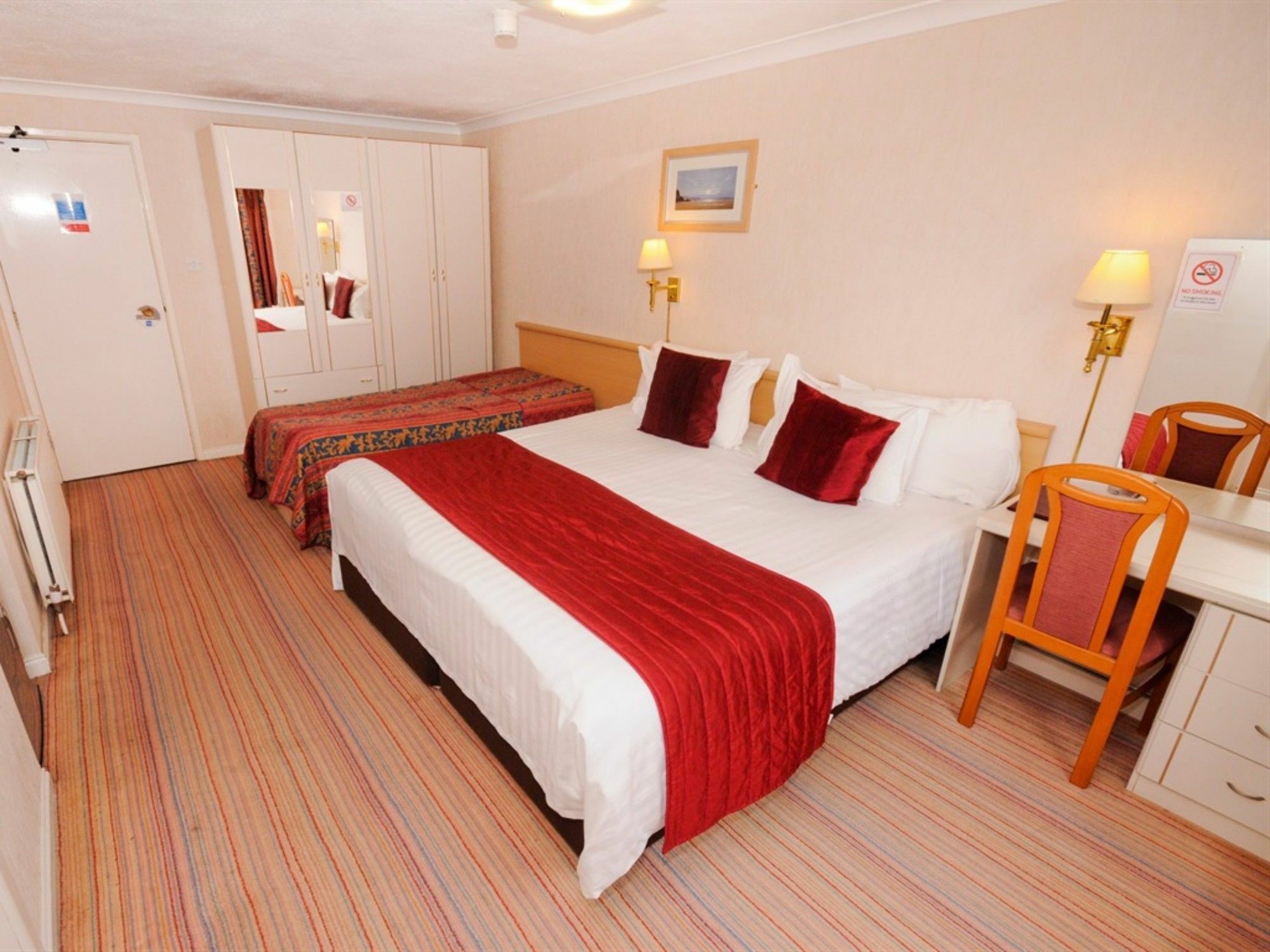 Denewood Hotel Bournemouth Kültér fotó