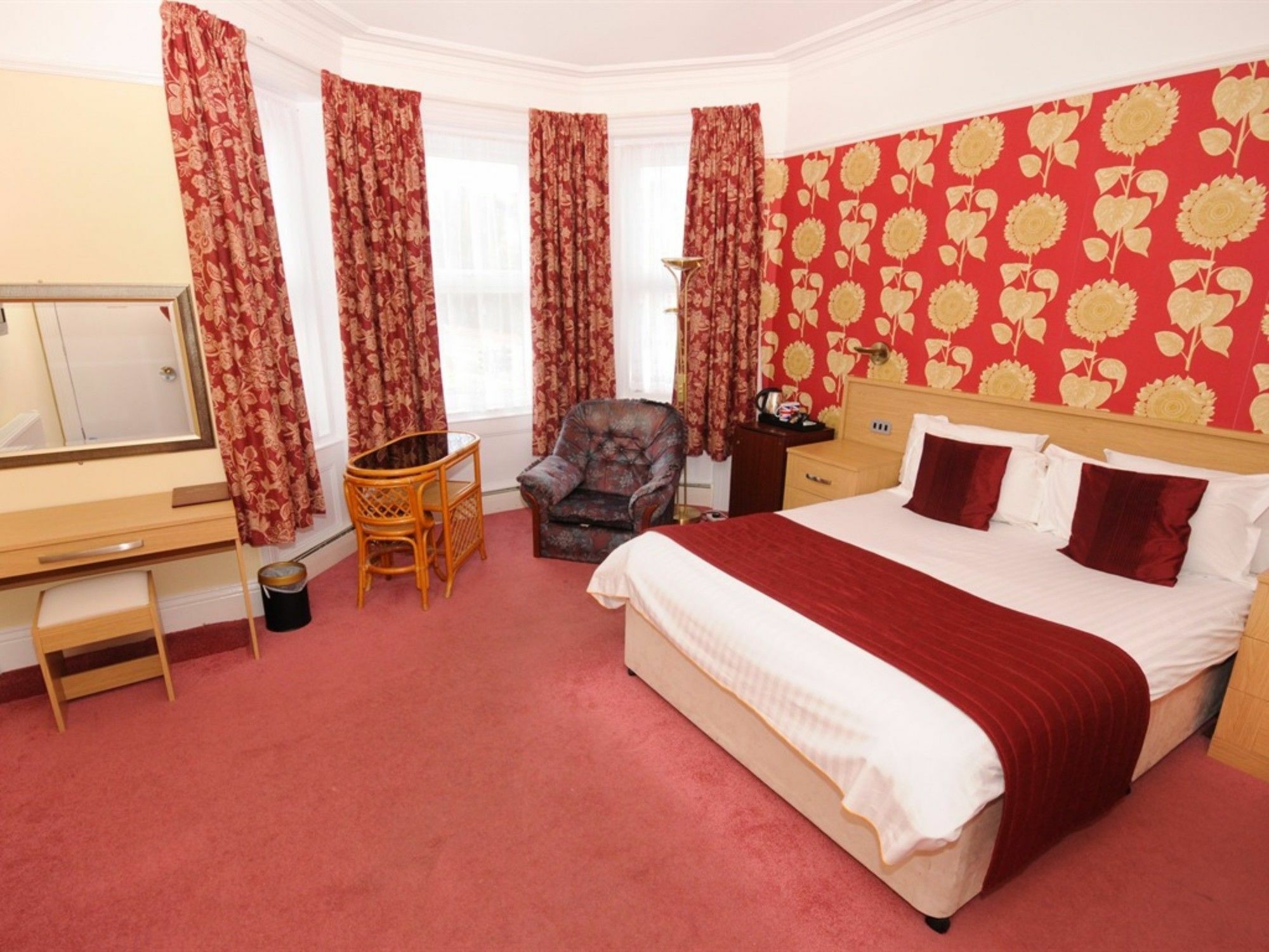 Denewood Hotel Bournemouth Kültér fotó