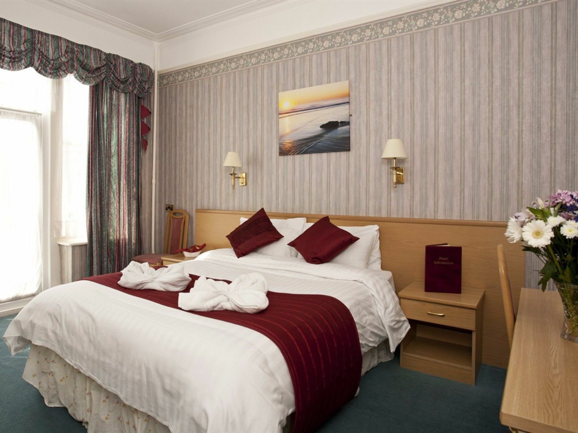 Denewood Hotel Bournemouth Kültér fotó