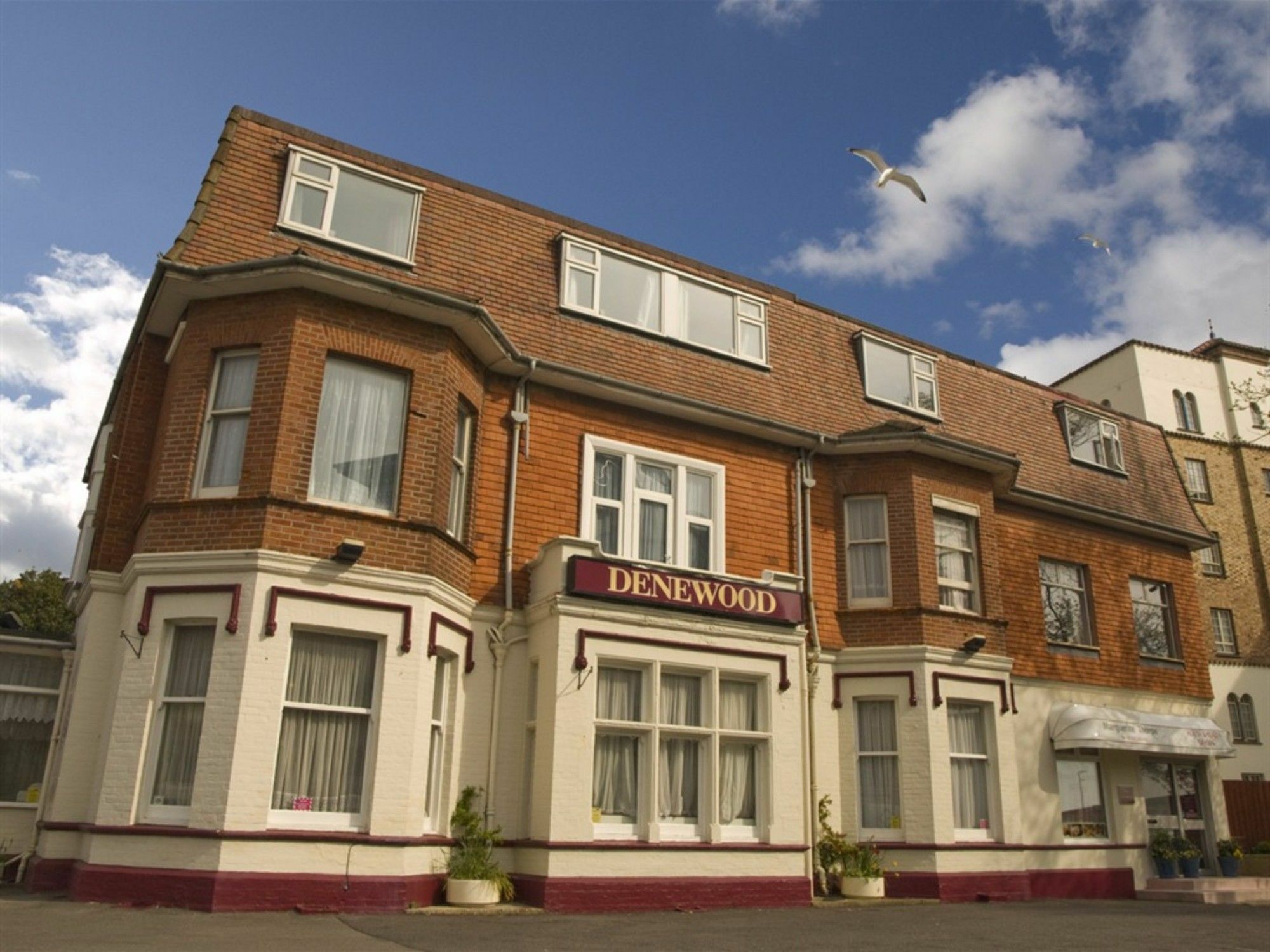 Denewood Hotel Bournemouth Kültér fotó